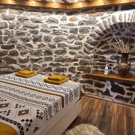 Lazarov - Country Style Luxury Appartement